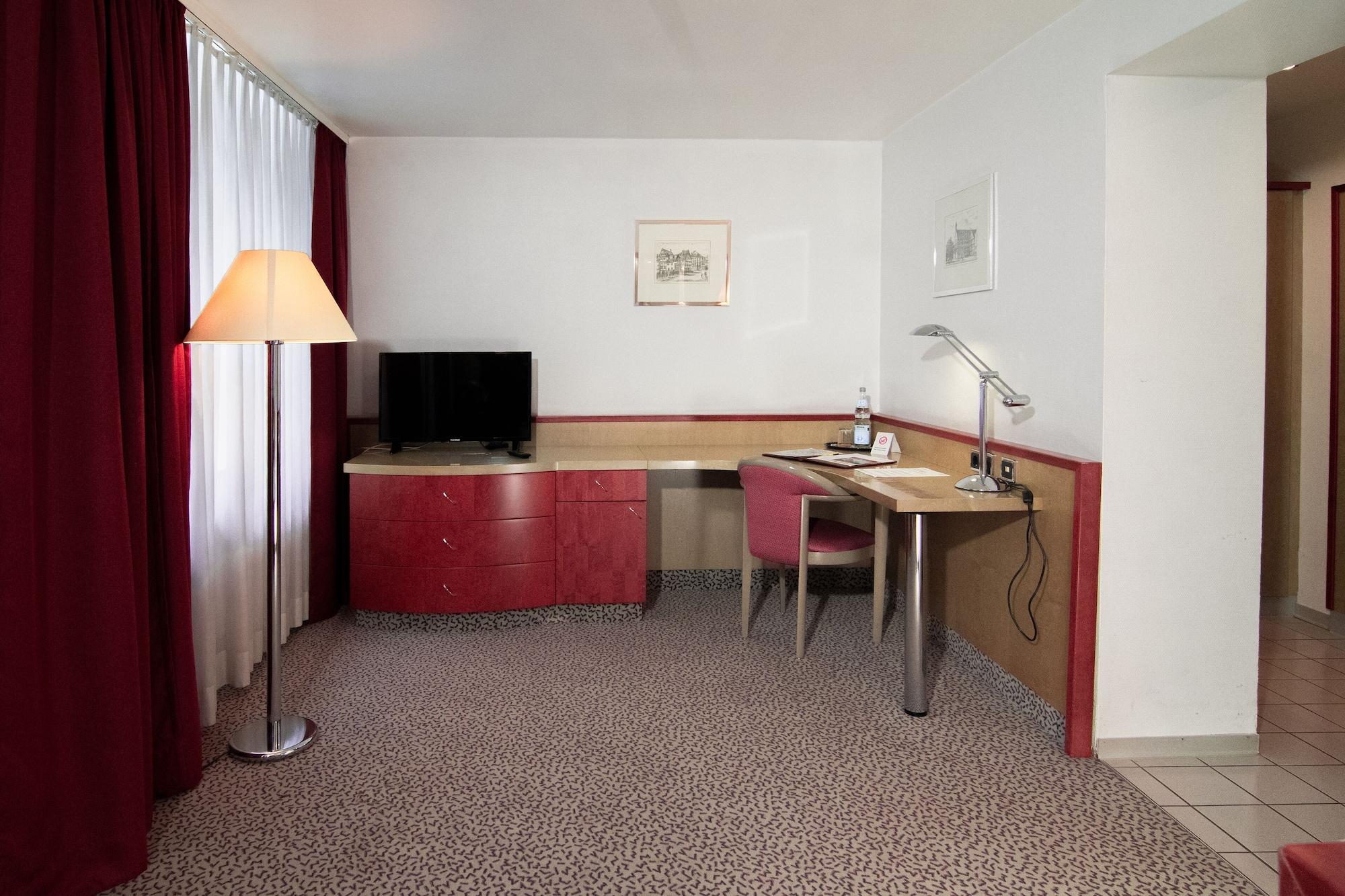 LeoMar Flatrate Hotel Ulm Exterior foto
