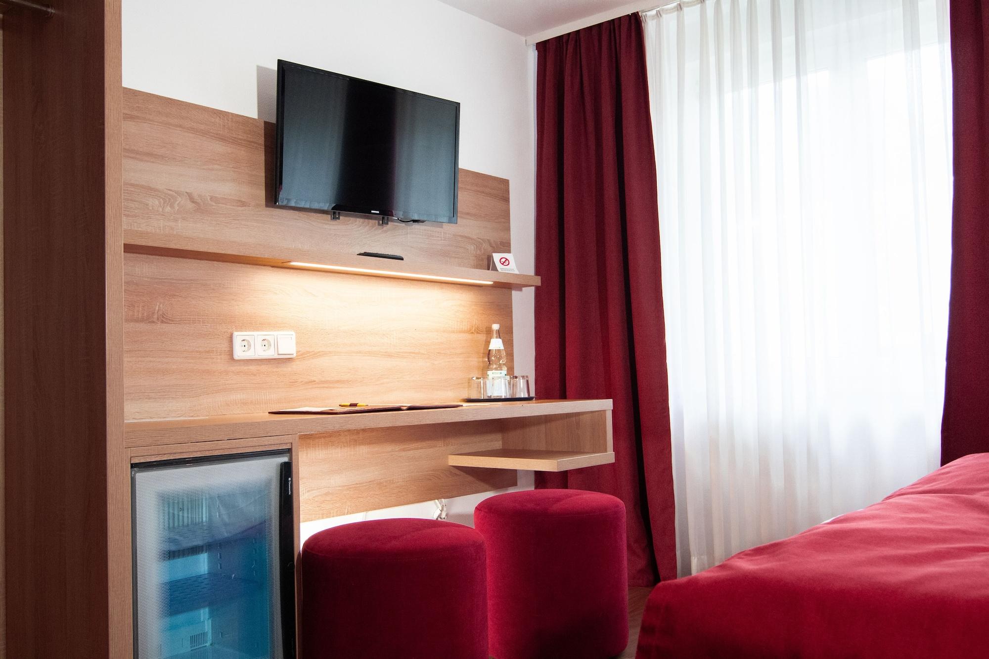 LeoMar Flatrate Hotel Ulm Exterior foto