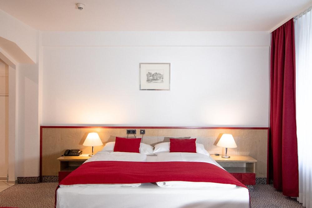 LeoMar Flatrate Hotel Ulm Exterior foto