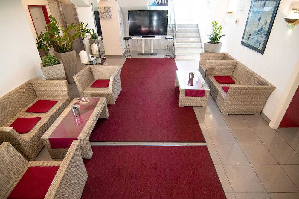 LeoMar Flatrate Hotel Ulm Exterior foto