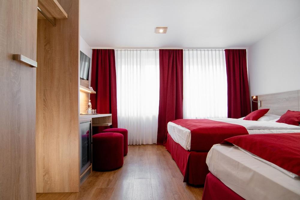 LeoMar Flatrate Hotel Ulm Exterior foto