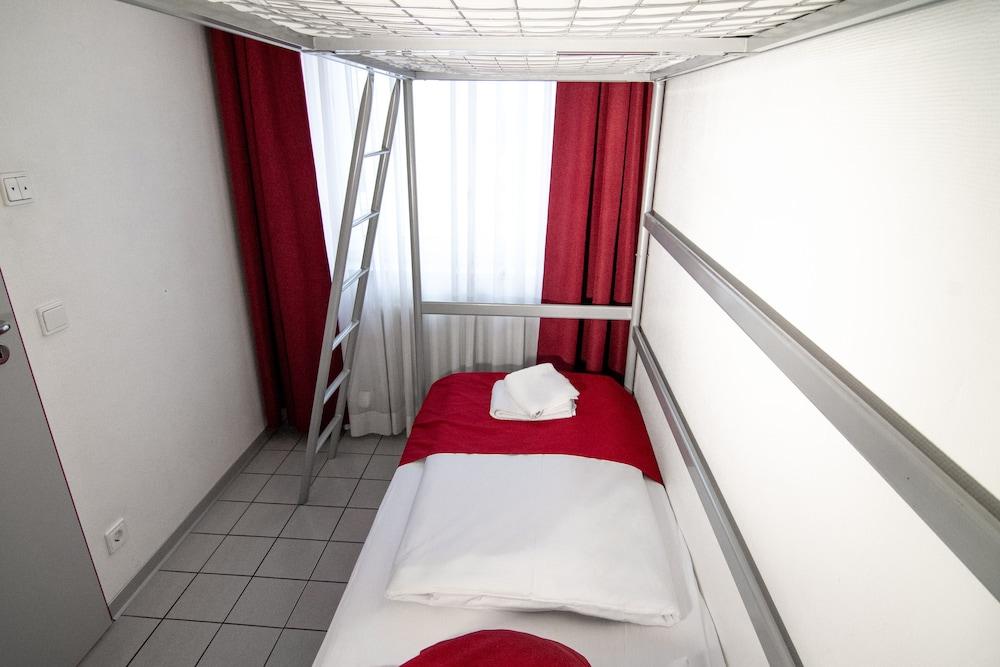 LeoMar Flatrate Hotel Ulm Exterior foto